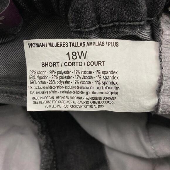 Gloria Vanderbilt Amanda Skinny Back Elastic Women's size 18WP Black Denim jeans - Picture 4 of 4